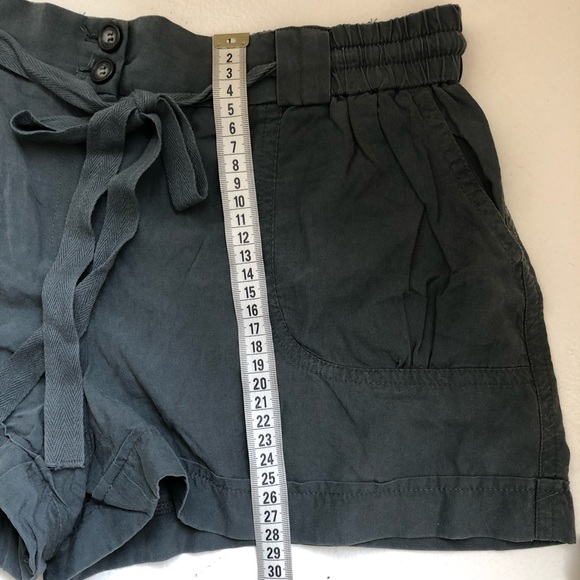 B44 Core 100% Silk Short Sz. S - Picture 6 of 6